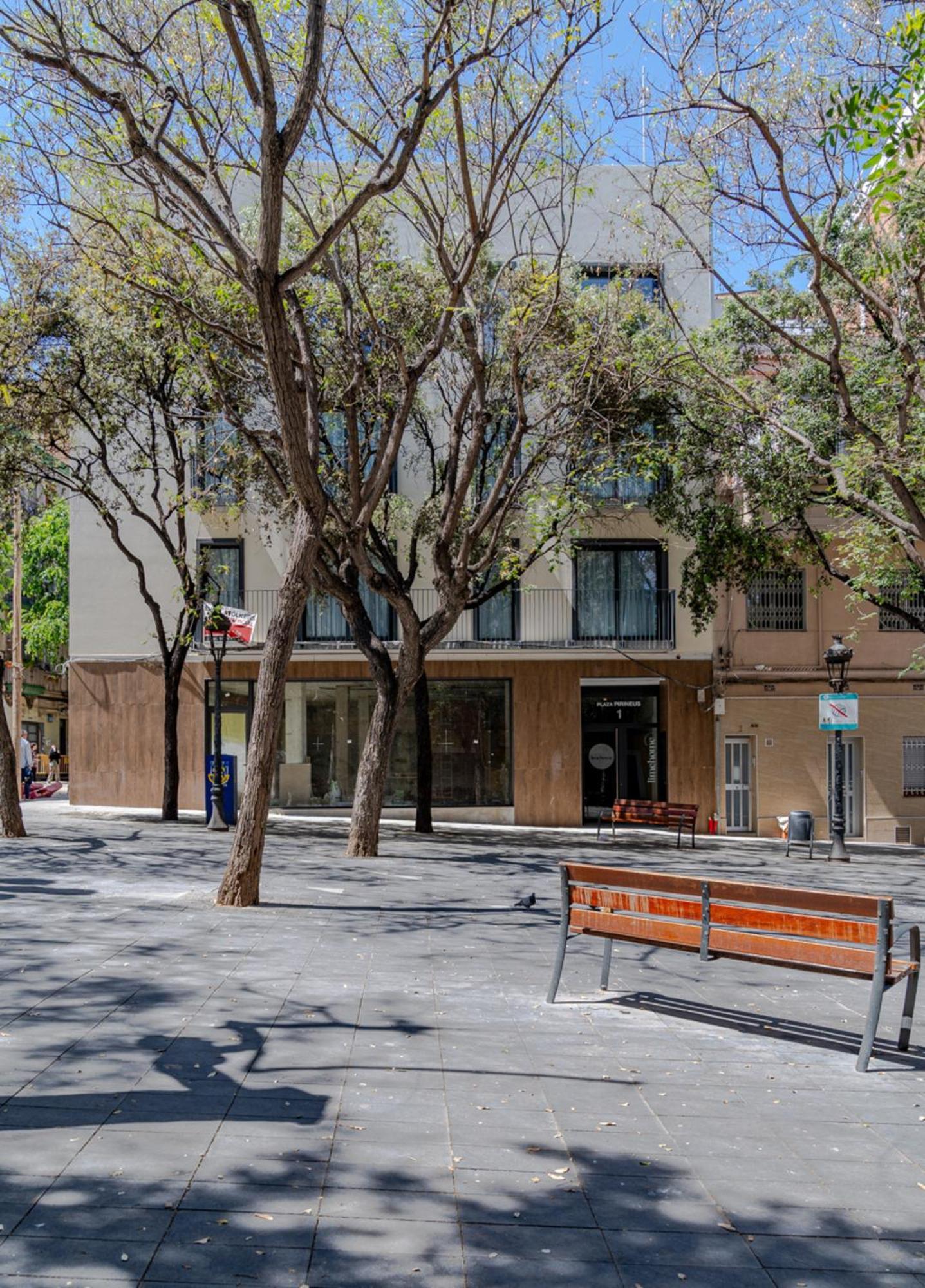 Limehome Barcelona Placa Pirineus لوسبيتاليت دي يوبريغات المظهر الخارجي الصورة